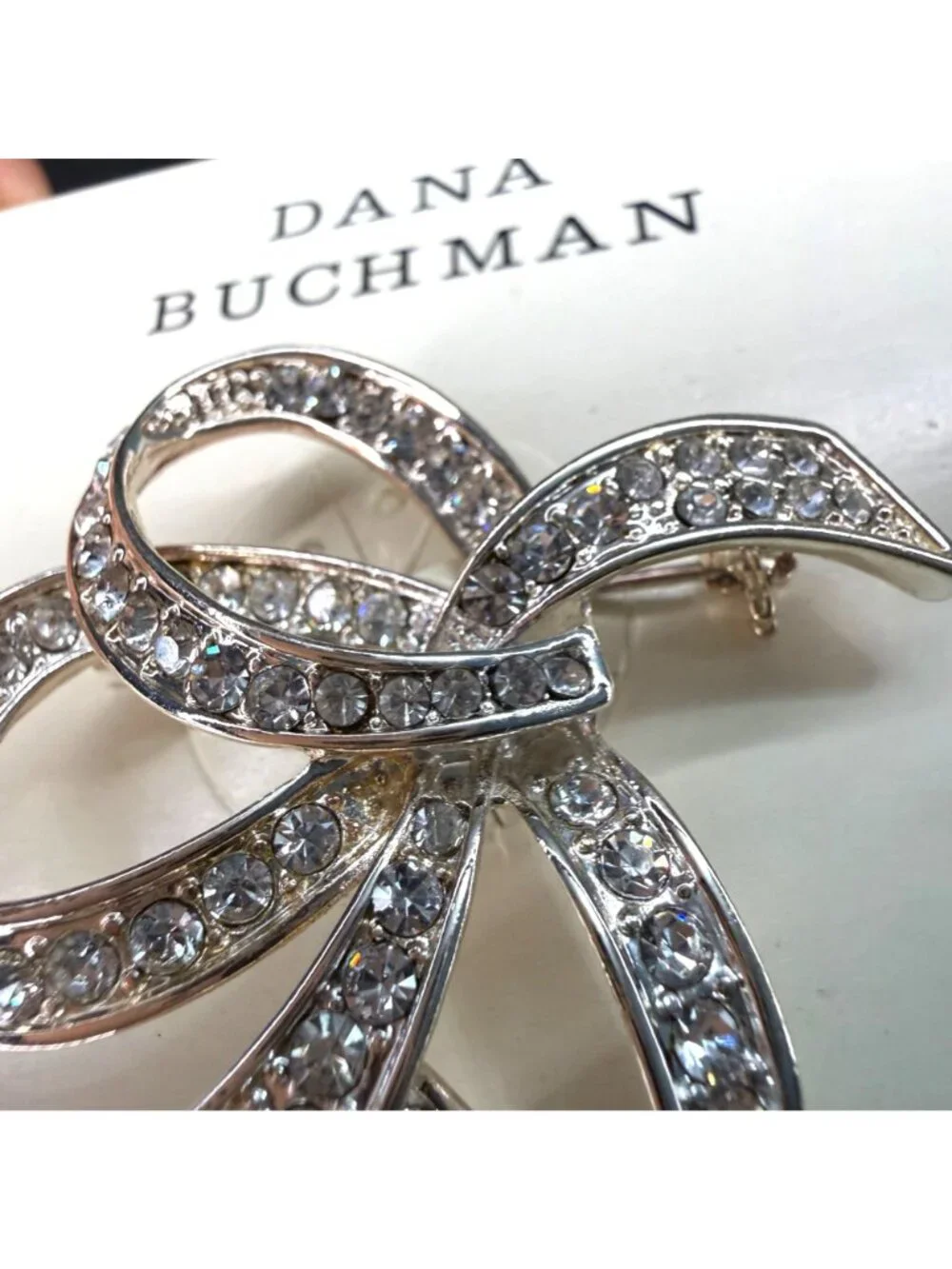 Dana Buchman Brooch Pin Crystal Bow Ribbon Elegant High Glam Silver Tone NEW